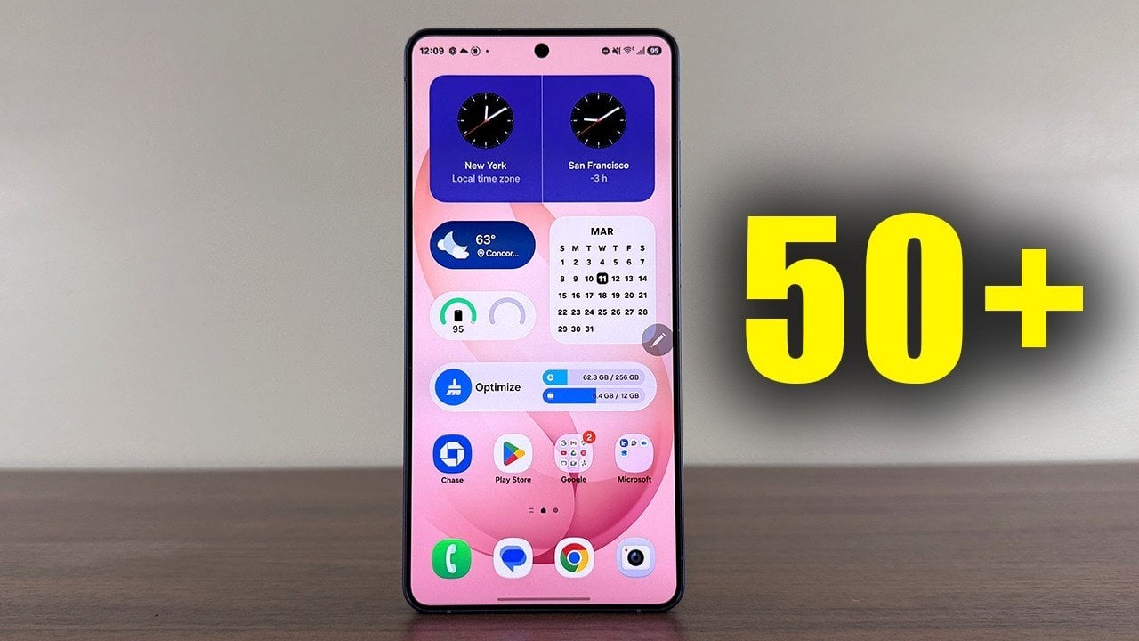 The Galaxy S26 Ultra connected to a compatible 60W charger showing 0 to 75 percent in 30 minutes.