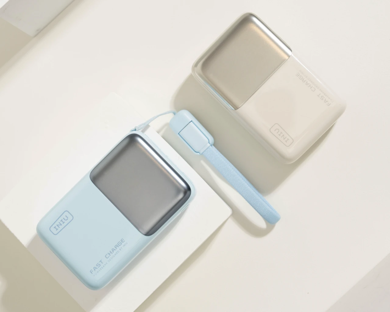 INIU Pocket Rocket P50