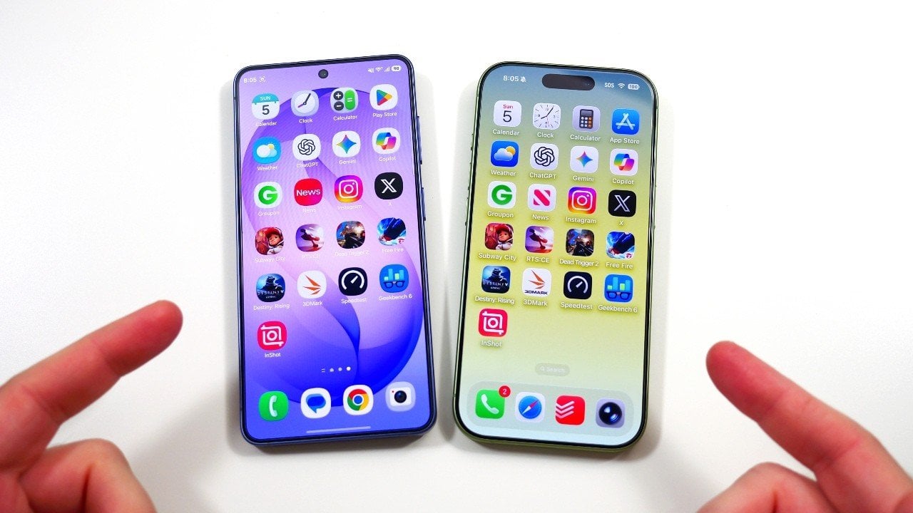 Close view of iPhone 17 OLED screen with Dynamic Island, highlighting 120Hz ProMotion and 3000 nits peak brightness.