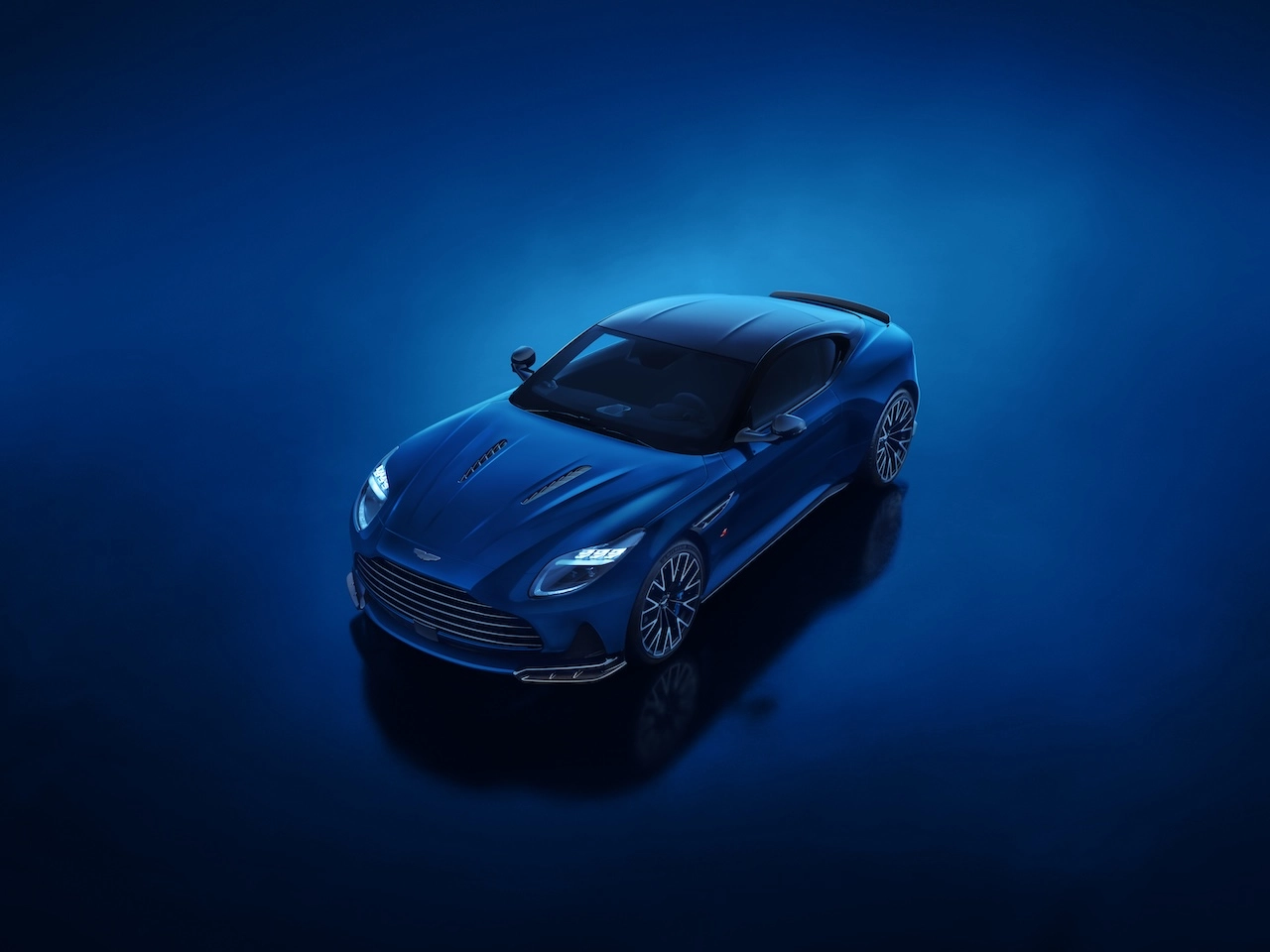 Aston Martin DB12 S