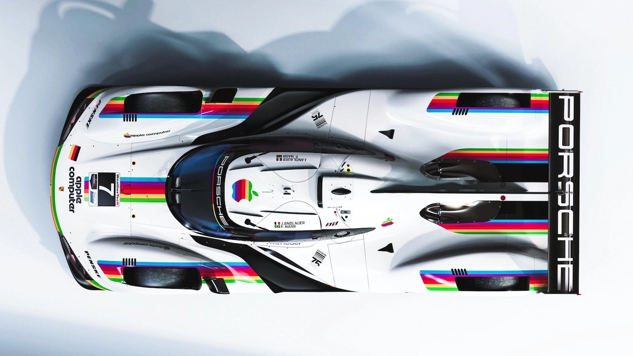 Porsche Apple Livery.