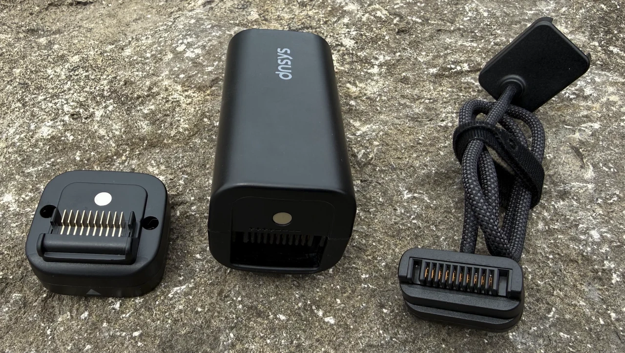 Dnsys X1 Carbon Exoskeleton 2026 Battery 2