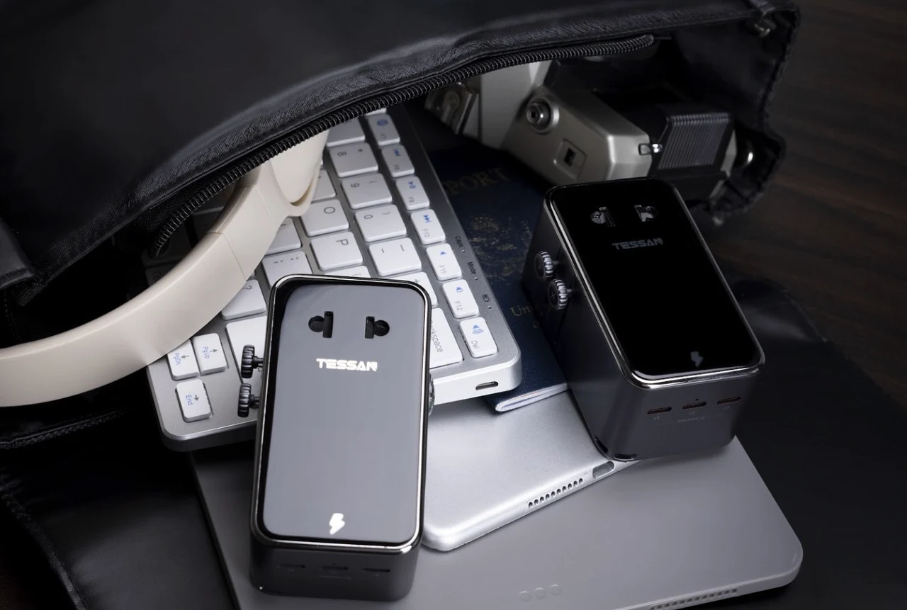 TESSAN AERO 70 in a gadget bag with a tablet, camera, keyboard and headphones