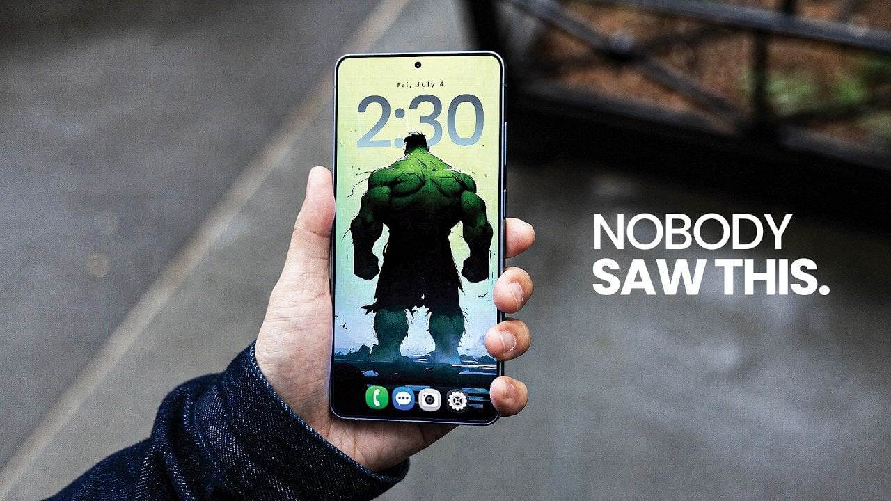Samsung Galaxy S27 Pro model next to the Ultra variant