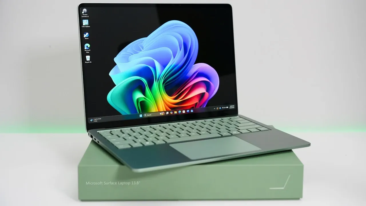 The 13.8-inch PixelSense HDR touchscreen display