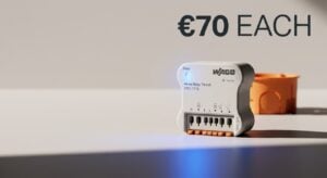 Wago Home Relay 16A installed behind a standard wall socket.