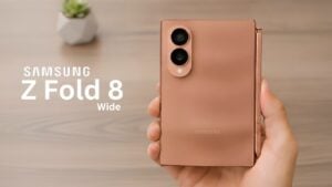 Comparison of Galaxy Z Fold 8 and Fold 8 Wide screens