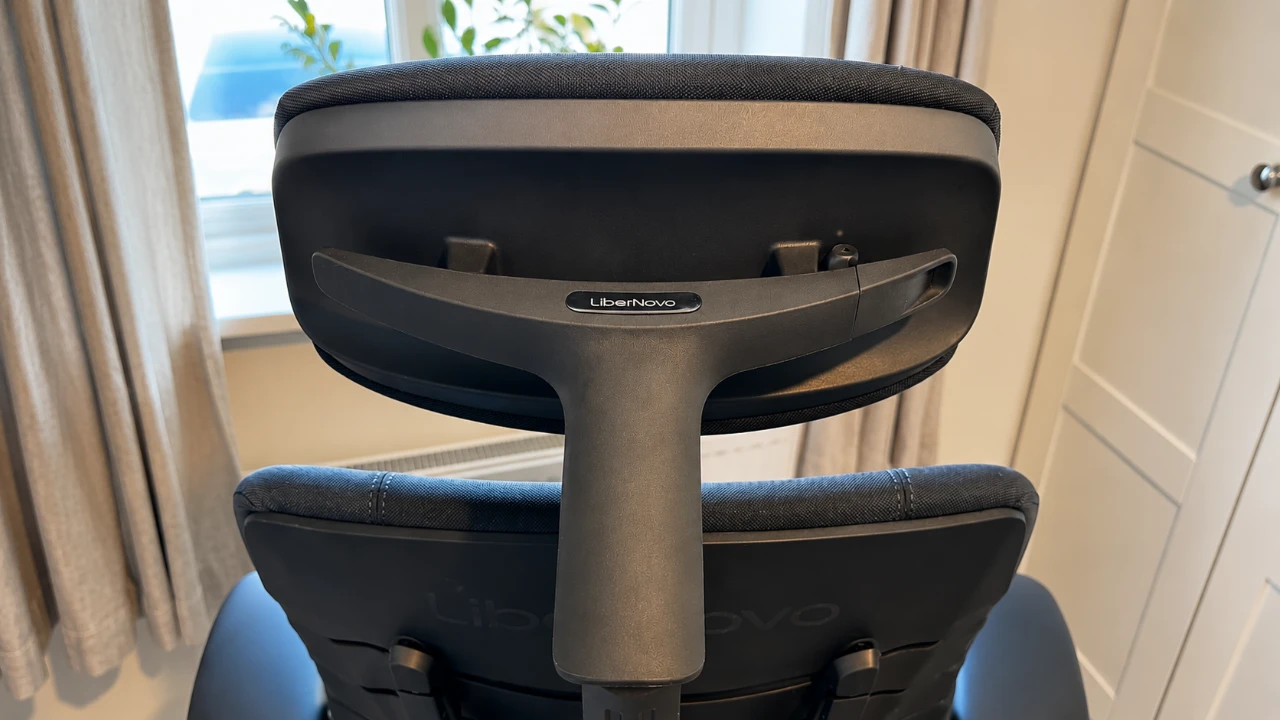 Extended Travel Headrest