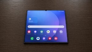 Samsung Galaxy Z Fold 8