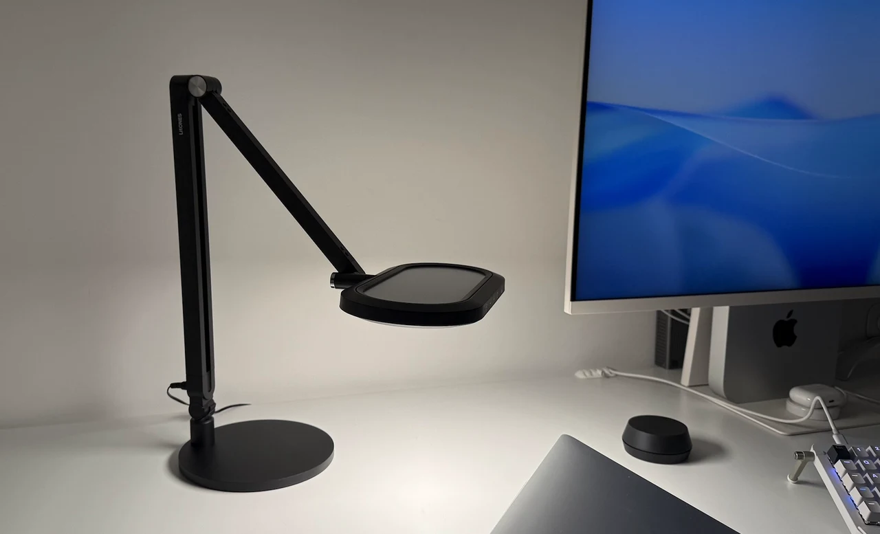 LitONES EaseGlowXP H04 Dual-Zone Desk Lamp 1