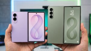 A comparison of the Fold 8 and Fold 8 Ultra folded dimensions.