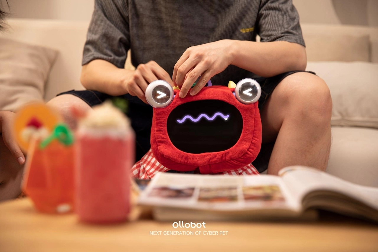 OlloNi SS1 AI Companion Robot