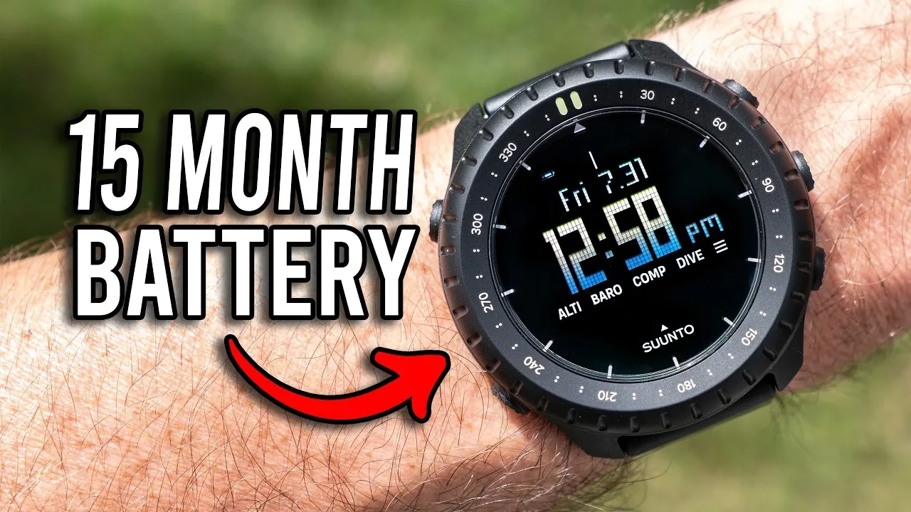 The rugged rotating bezel used for compass navigation.