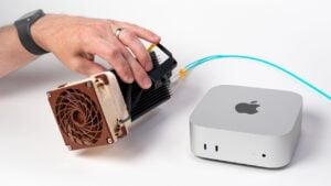 A 25-gigabit Thunderbolt network adapter with server pull hardware.