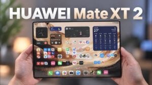 Front view of the Huawei Mate XT 2 folded and unfolded.