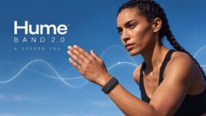 Person wearing the Hume Band 2.0 on their wrist.
