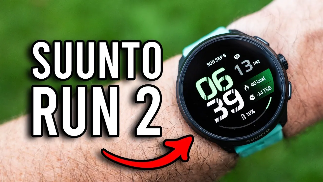 Bright 2000-nit display of the Suunto Run 2 outdoors