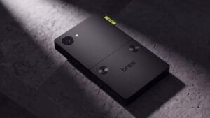 Front view of the Brax Wink mobile phone showing its 4-inch OLED display.