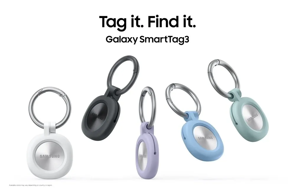 Black Samsung Galaxy SmartTag3 tracker with an aluminum button.