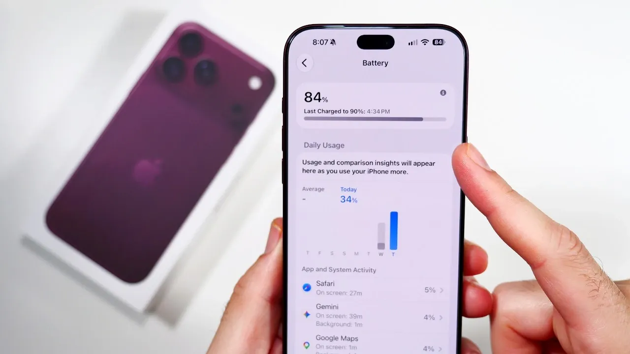 The background app refresh toggle in iOS system settings