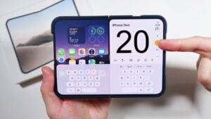 Two applications running side by side on the foldable display.