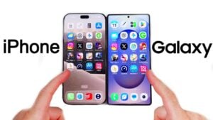 Side-by-side speed test comparison of the two smartphones running an app.